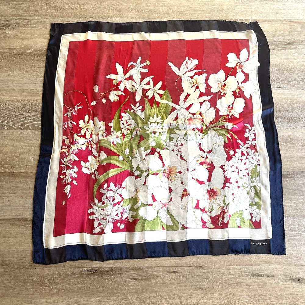 Vintage Valentino Garavani Silk Scarf 34" Floral Red Square Italy *read*
